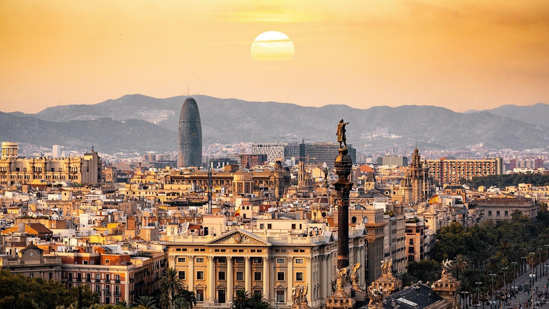 Business Schools in Barcelona That You Can Afford!.jpg